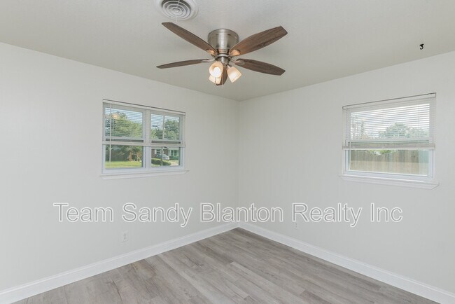 Building Photo - 3995 Tom Ln Dr