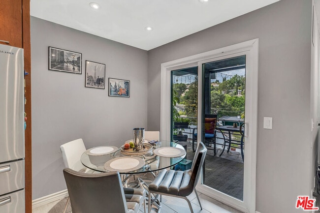 Building Photo - 13563 Contour Dr