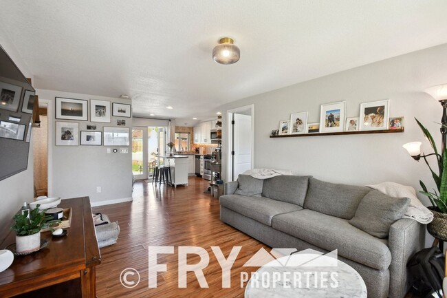 Building Photo - Updated Chaffee Park Home - Minutes from LoHi