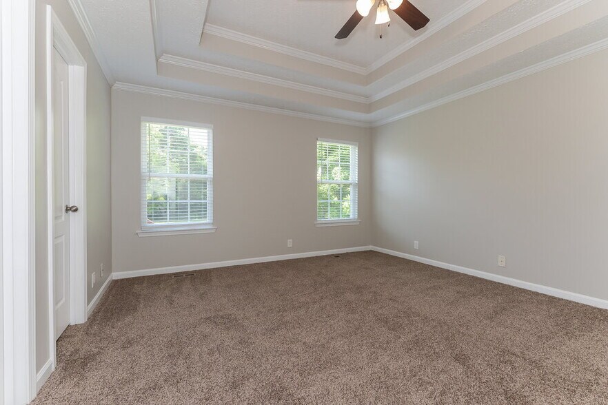 Building Photo - 2816 Windcrest Tr