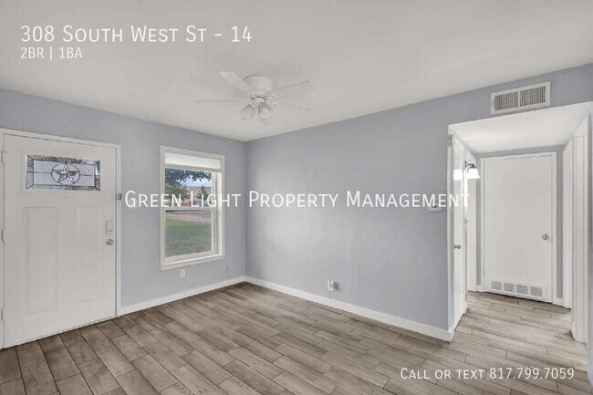 Building Photo - 308 South West St-14