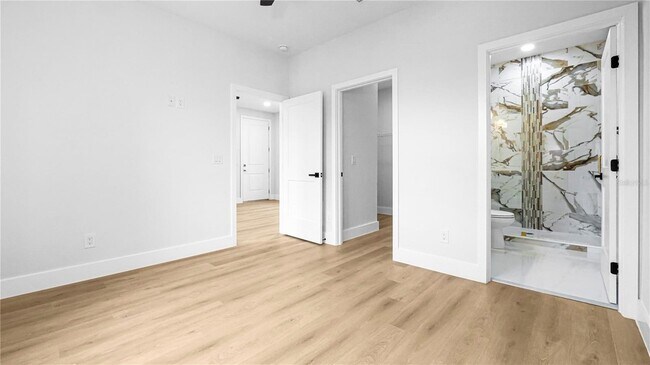 Building Photo - 2730 37th Ave N