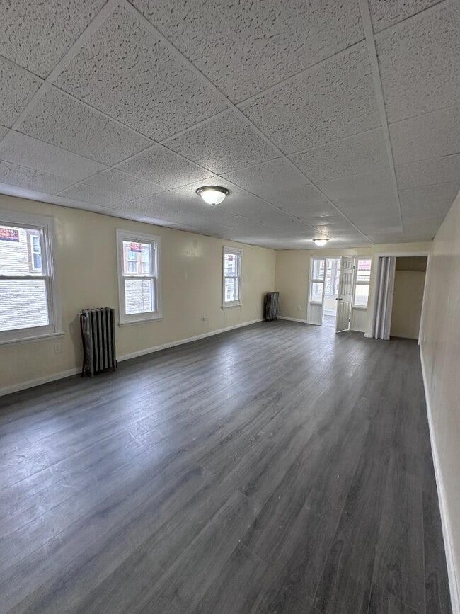 Building Photo - 153 Vine St