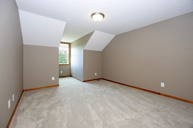 Building Photo - 2373 Canterbury Ln