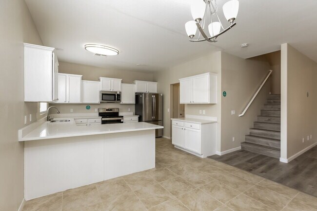 Building Photo - 10225 W Camelback Rd
