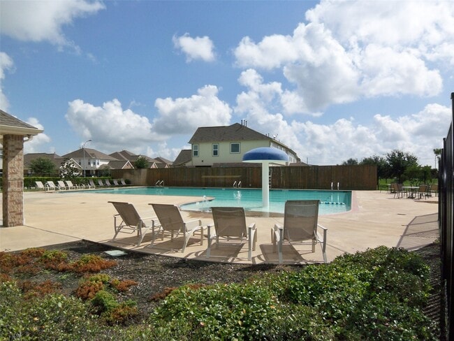 Building Photo - 19626 Hardwood Ridge Tr