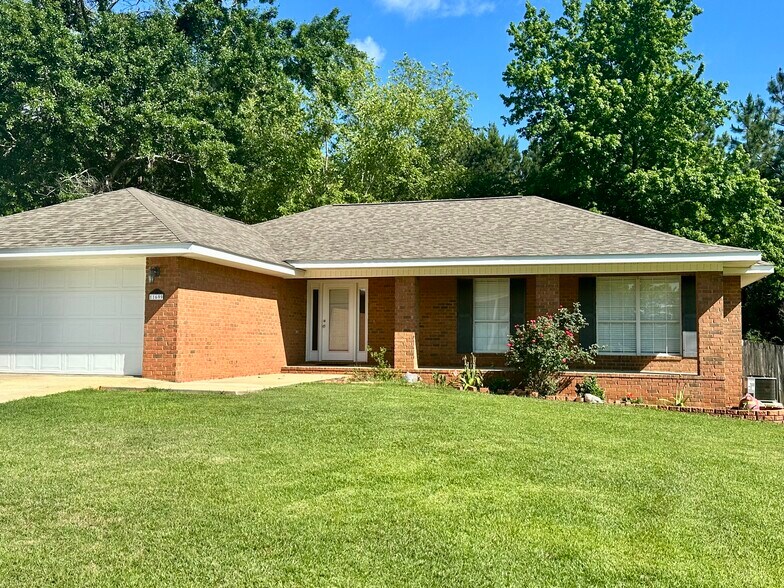 Building Photo - 11699 Madrone Ln