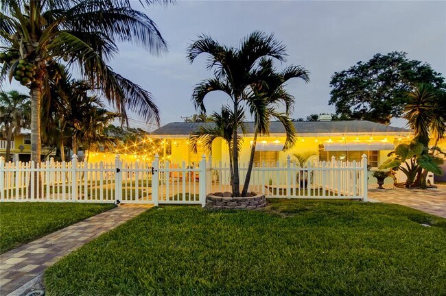 Building Photo - 1907 2nd St N