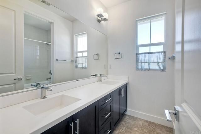 Building Photo - 888 Channel Island Dr
