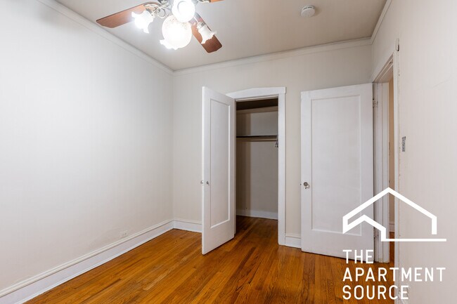 Building Photo - 1321 Oak Ave