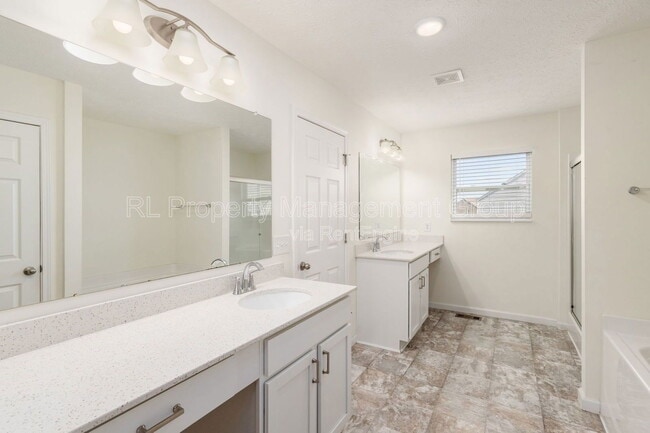 Building Photo - 3306 Lauren Fields Dr S
