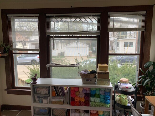 Building Photo - 418 S Orchard St