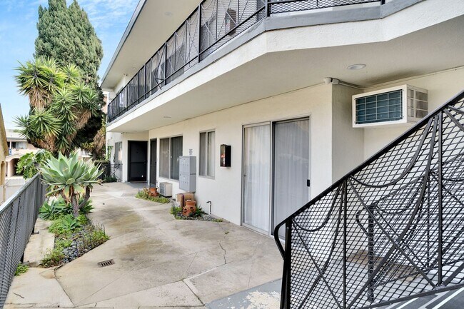 Building Photo - 1469 Canfield Properties