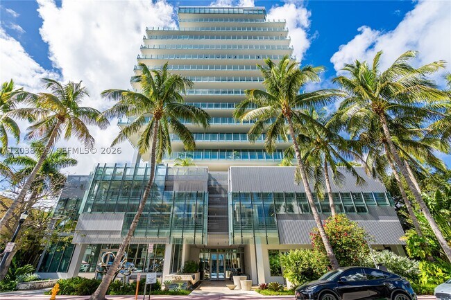 Building Photo - 120 Ocean 700