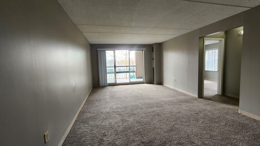 Building Photo - 15 Harbor Point Blvd