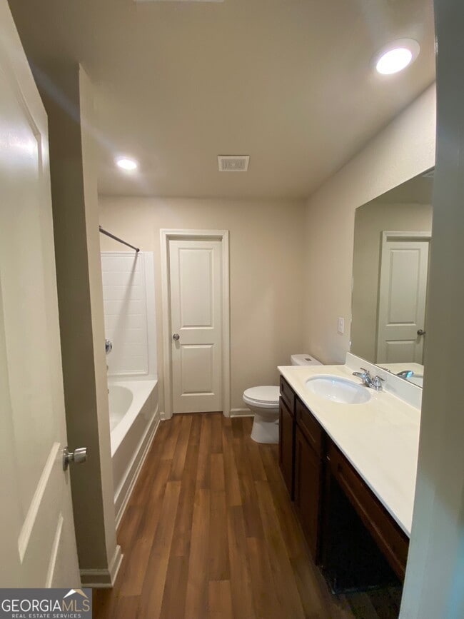 Building Photo - 347 Augusta Woods Dr