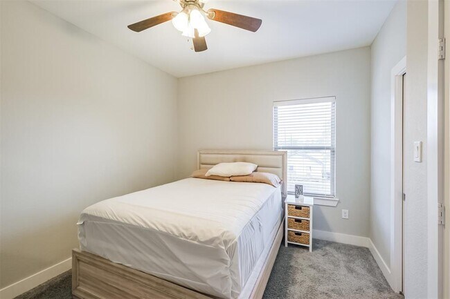 Building Photo - 8404 Safeguard St