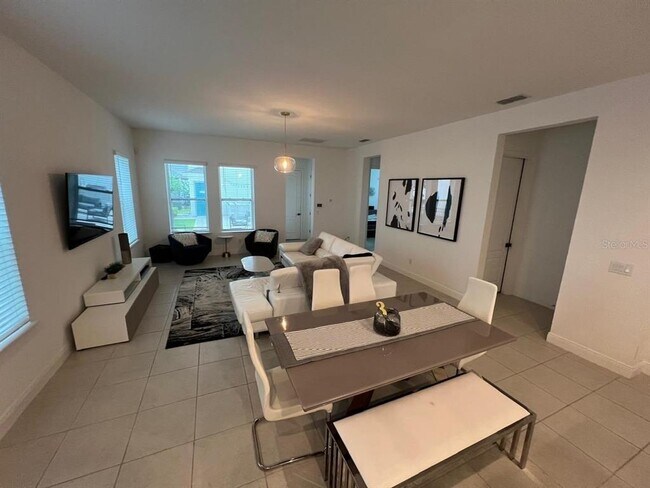 Building Photo - 8250 Nemours Pkwy
