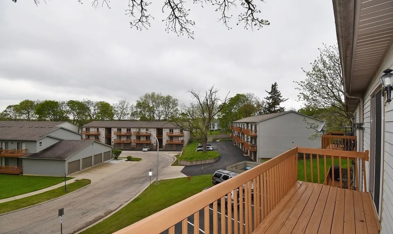 Building Photo - 300 Woodridge Cir
