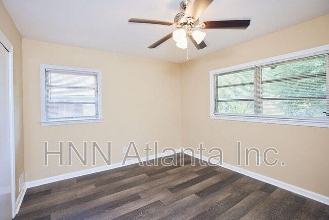 Building Photo - 826 Jefferson Ave