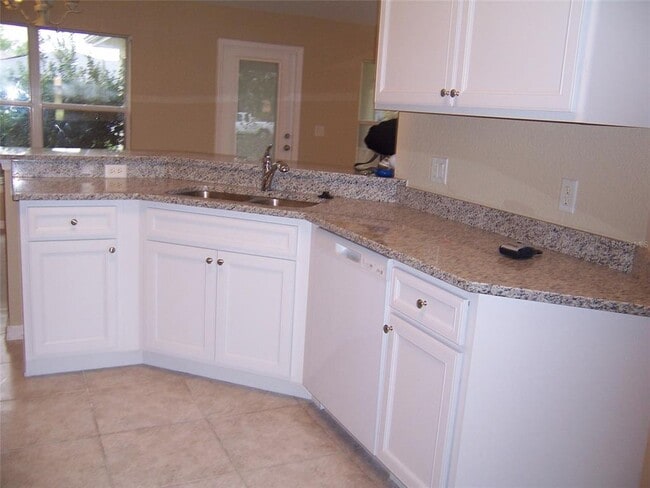 Building Photo - 2317 Nuremberg Blvd