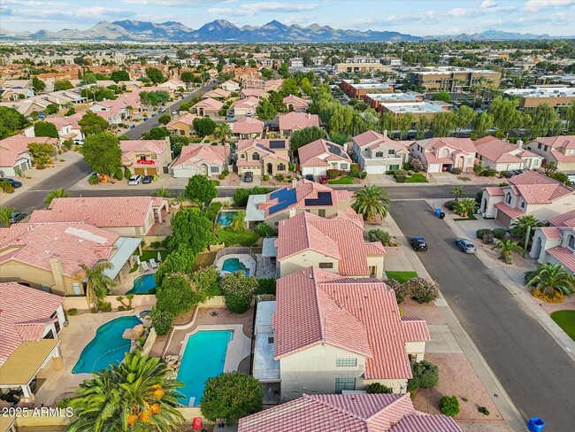 Building Photo - 4432 E Anderson Dr