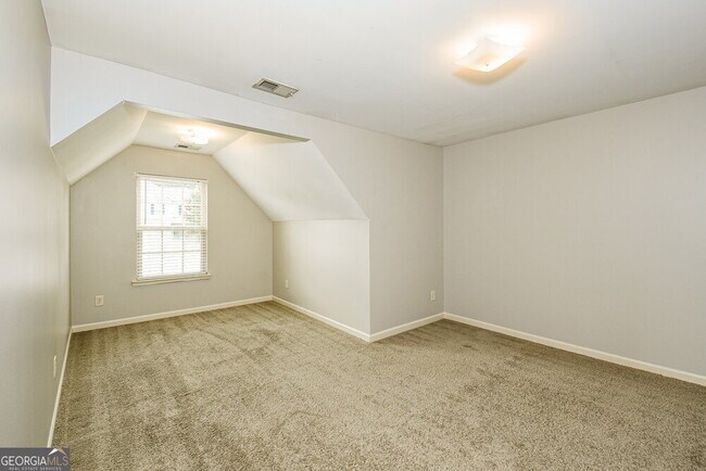 Building Photo - 338 Camellia Way