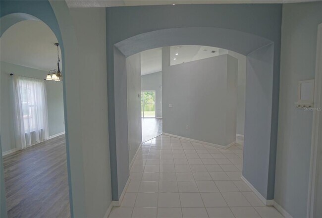 Building Photo - 2311 Cattleman Dr