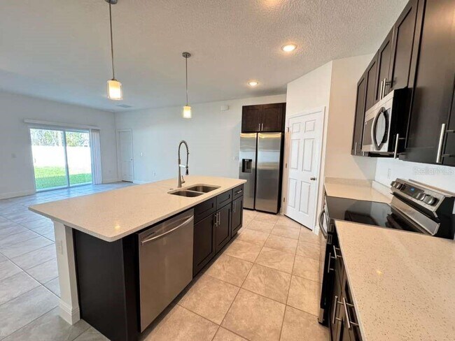 Building Photo - 769 Marion Oaks Pass