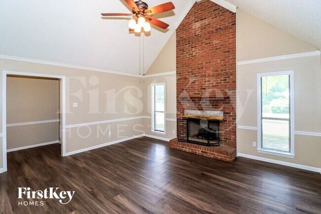 Building Photo - 970 Hawkview Dr