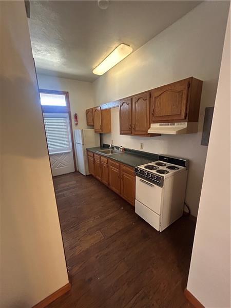 Building Photo - 500 Carothers Ave