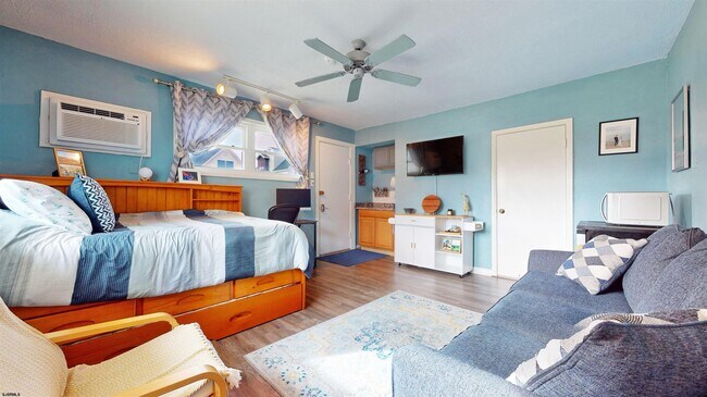 Building Photo - 9507 Pacific Ave