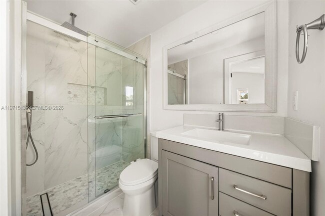 Building Photo - 3166 Royal Palm Ave