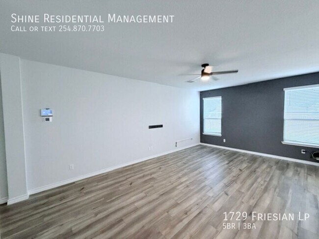 Building Photo - 1729 Friesian Lp
