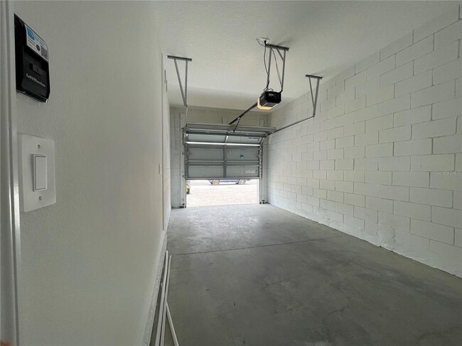 Building Photo - 1309 Axel Graeson Ave