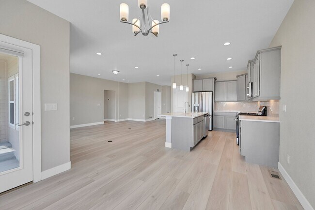 Building Photo - $2,425 - 3 beds, 2 baths, Updated home in Peyton with Patio Space and Fenced in Yard!