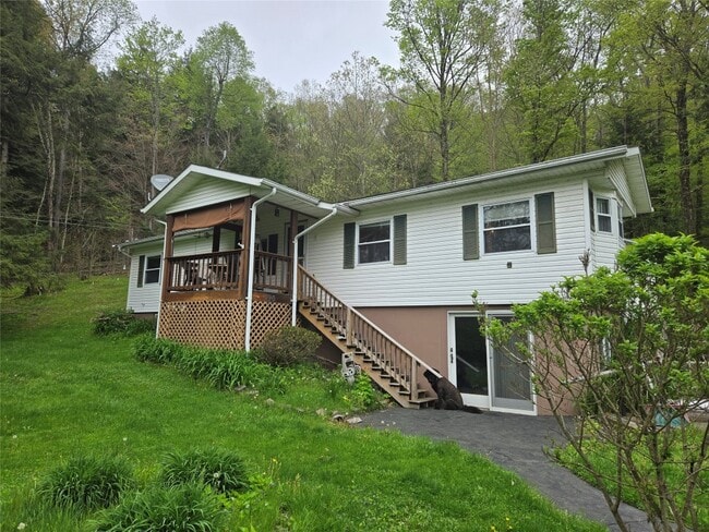 Primary Photo - 290 Edson Rd