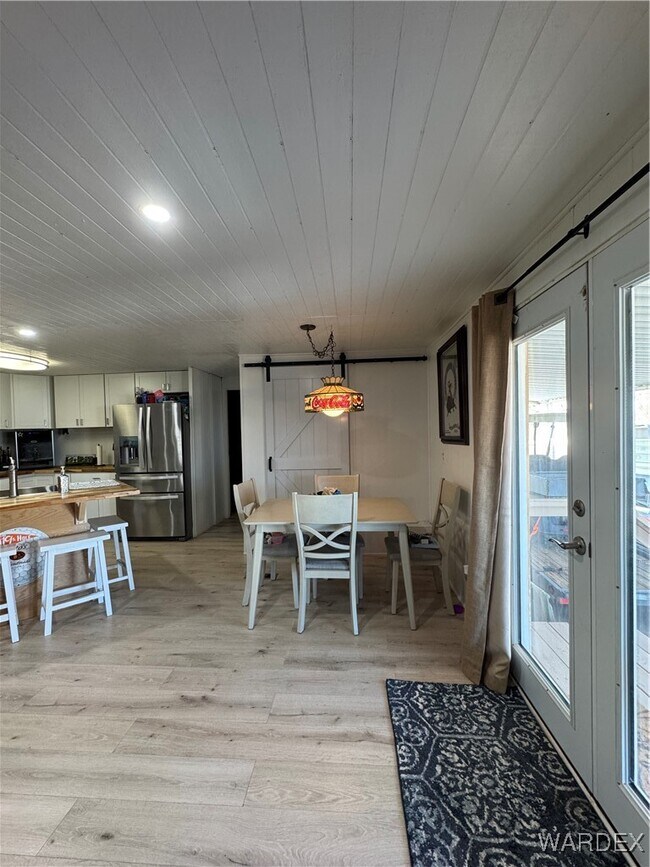 Building Photo - 7866 Meadowlark St