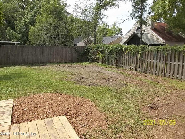 Building Photo - 8072 Kilwinning Ln