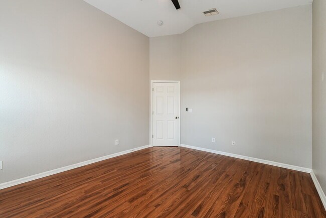 Building Photo - 11341 Lake Cypress Loop