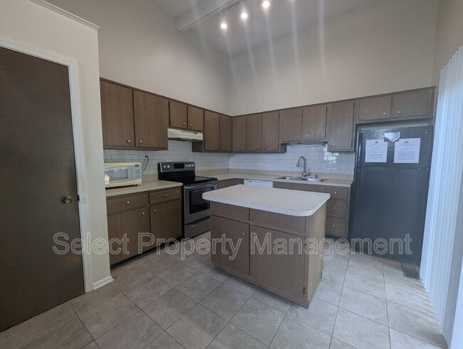 Building Photo - 4326 Whaler's Cove