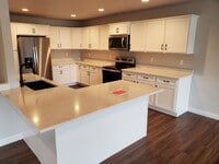 Building Photo - 4604 N Cherryvale Ave