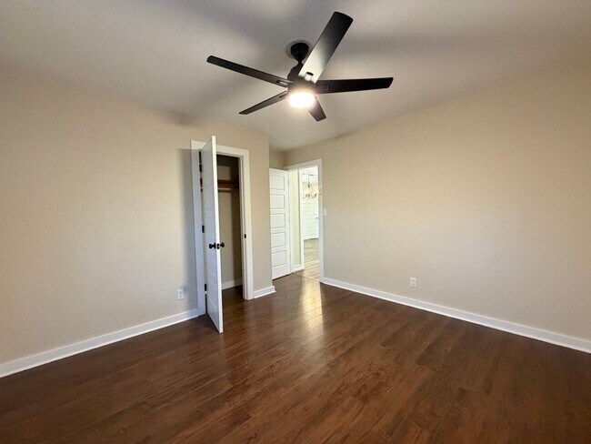 Building Photo - 1046 Tennessee Hills Dr