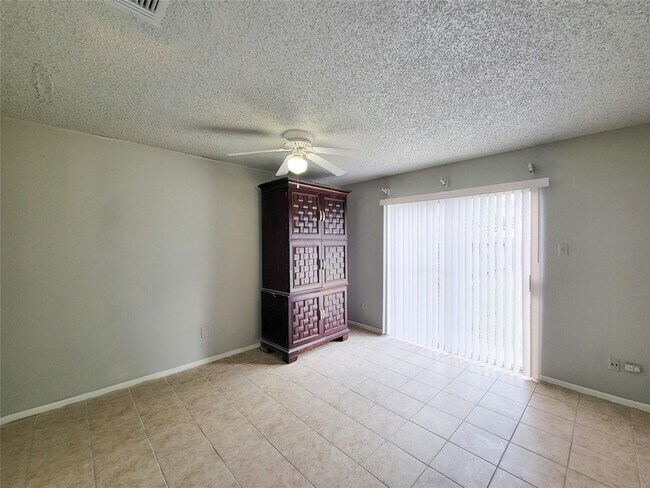 Building Photo - 17706 Glenhagen Ct