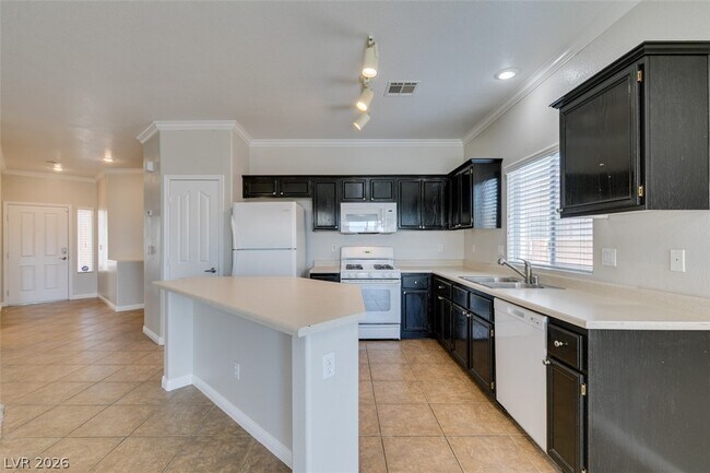 Building Photo - 1209 Echo Beach Ave