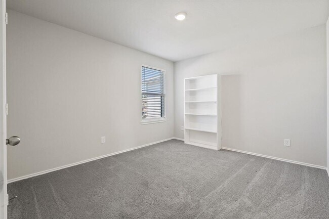 Building Photo - 26107 Idleford Ln
