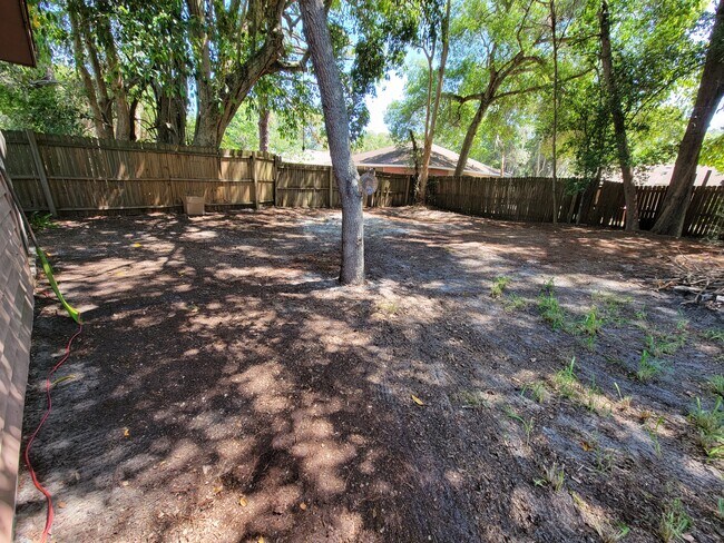 Building Photo - 4846 Royal Palm Ave