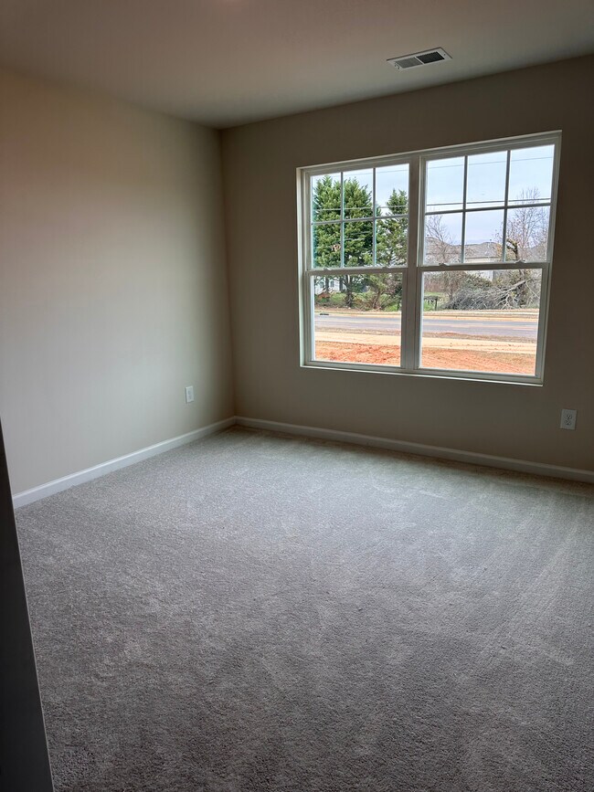 Building Photo - 12820 Canton Side Ave