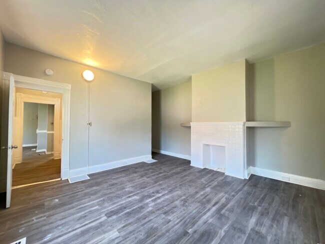 Building Photo - Baltimore Estate