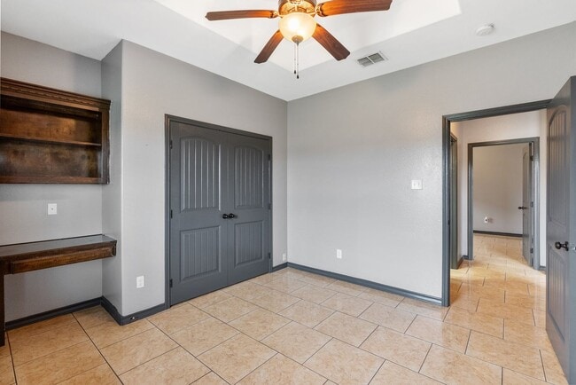 Building Photo - 4 bedroom 3 bathroom-Rodd Field/Yorktown